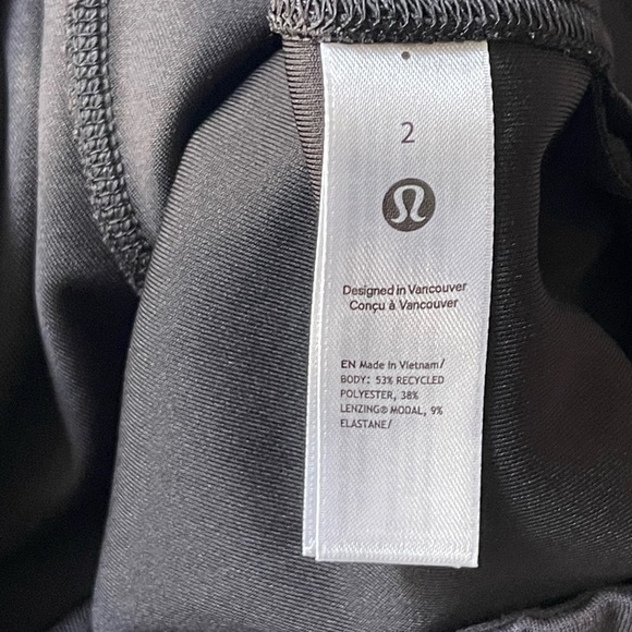LULULEMON Softstreme Gathered T-Shirt Black Dark Grey Short Sleeve Top Sz 2 - Picture 6 of 8